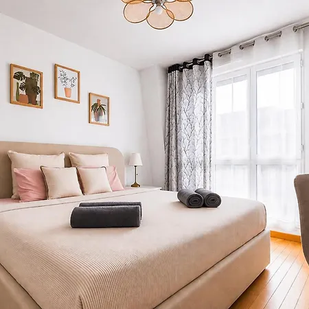 Appartement Panorama & Sky Duplex, Paris Skyline Clamart