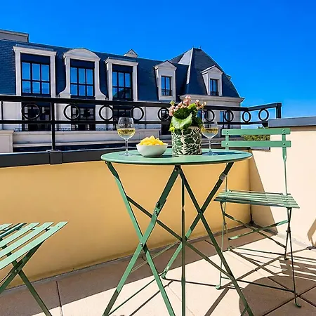 Appartement Panorama & Sky Duplex, Paris Skyline *
