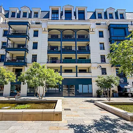 Panorama & Sky Duplex, Paris Skyline Appartement Clamart
